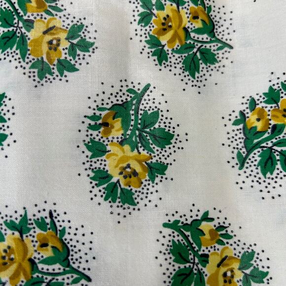 Polished Cotton Fabric Yellow Floral 4 Pieces See Description for Measurements - Picture 5 of 6